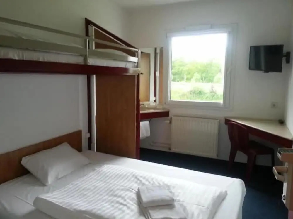 Two7 Hotel