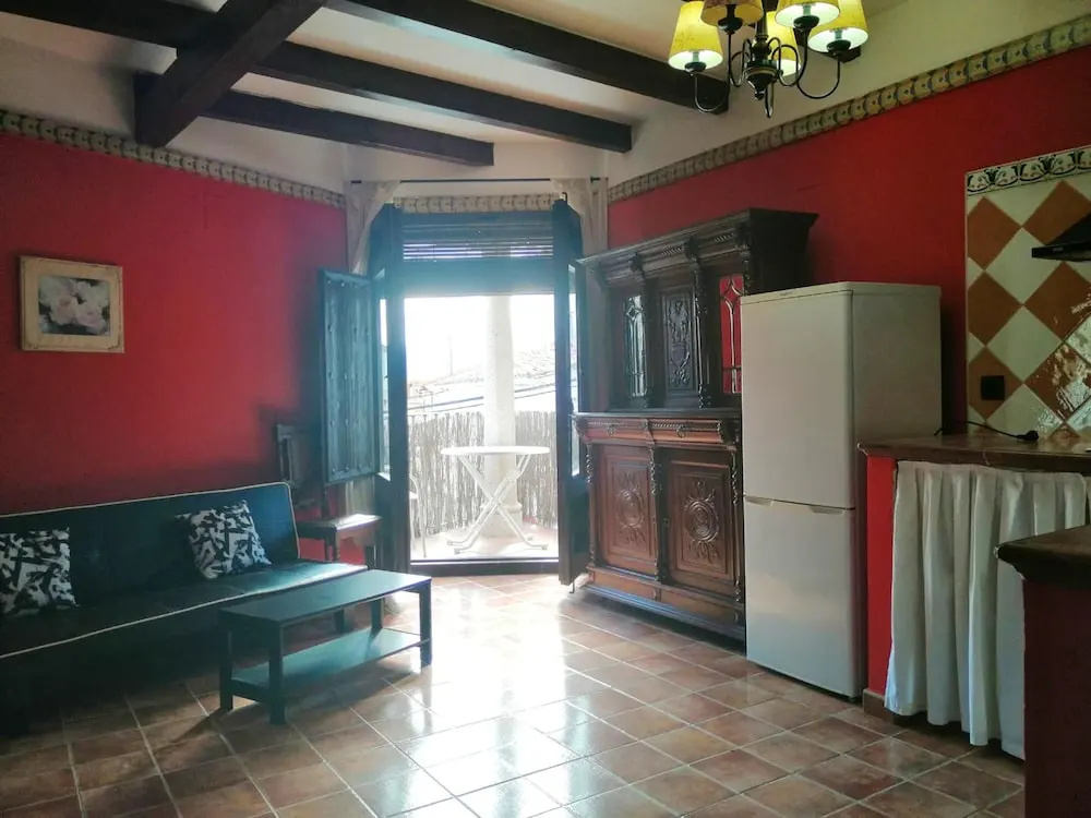 Apartment With 2 Bedrooms in San Martín de Valdeiglesias, With Wonderful Mountain View and Furnished Terrace