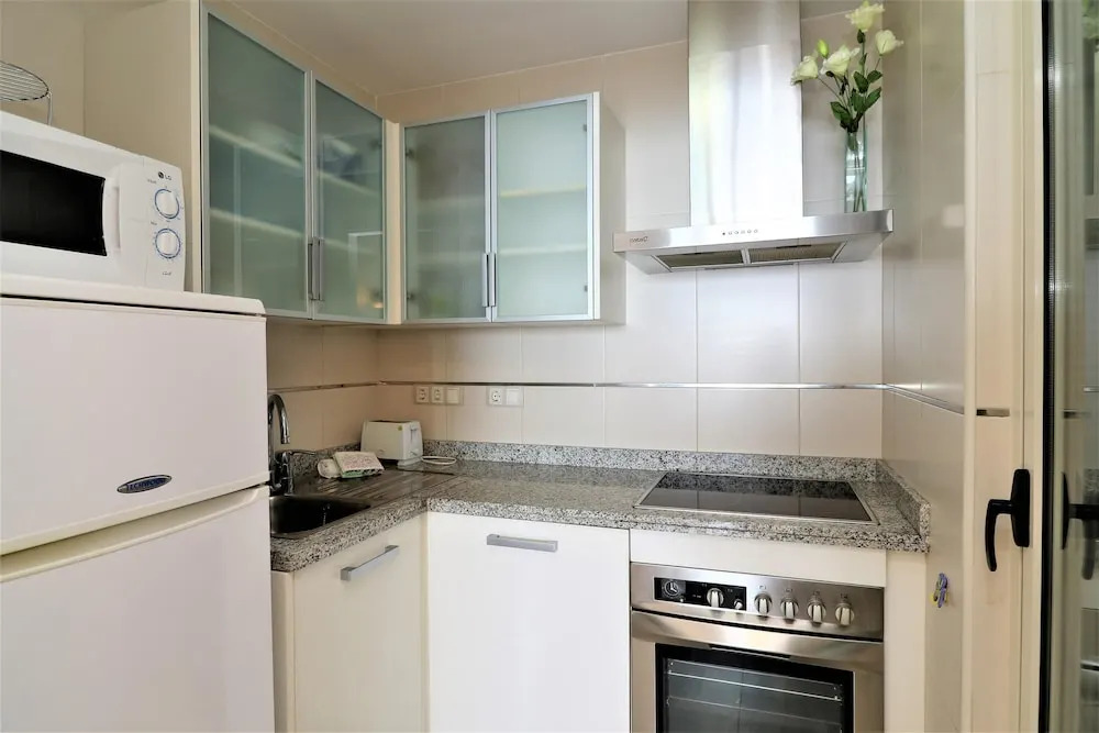 Apartment With one Bedroom in Benidorm, With Wonderful sea View, Pool