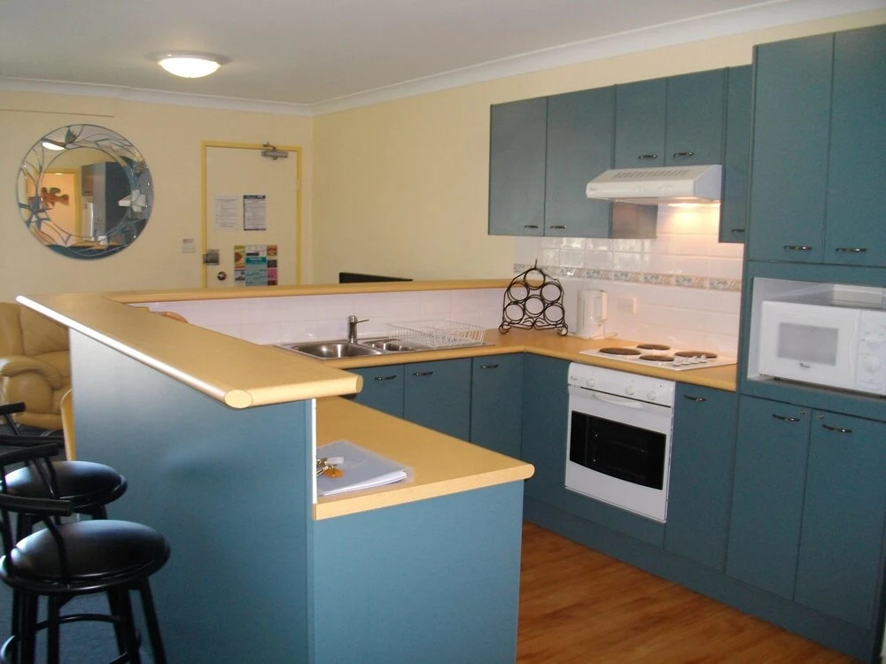 Sunset Towers,  Unit 9/25 Donald Street