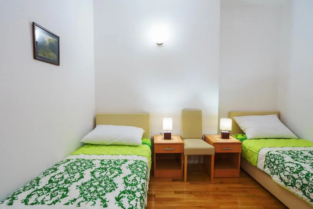 Apartments Zezelj