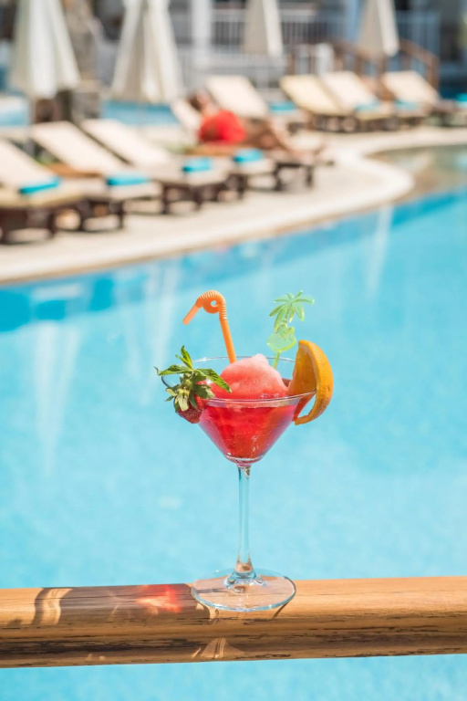 Mozaik Swim Up Hotel and Apartments