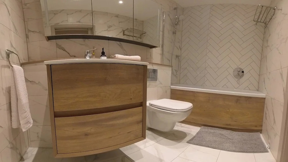 Luxury Stunning 2bed Apt City Centre