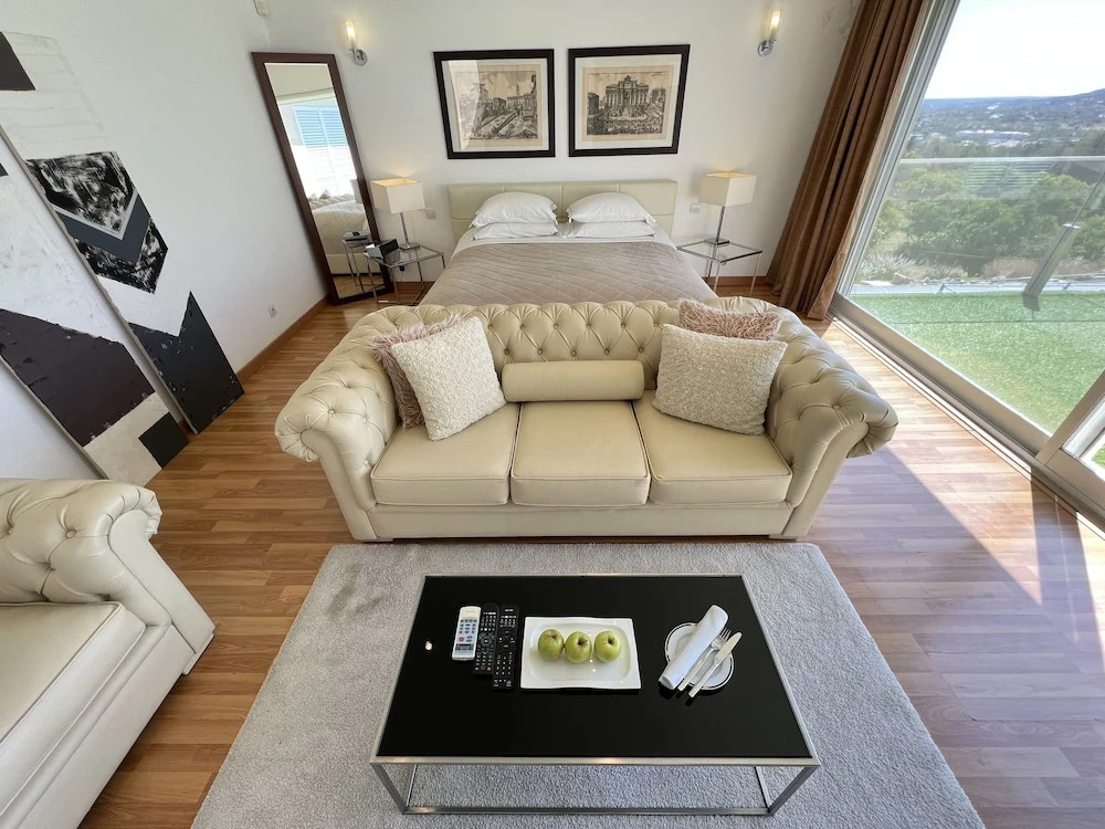 The Lake Villa Mountains & Sea view