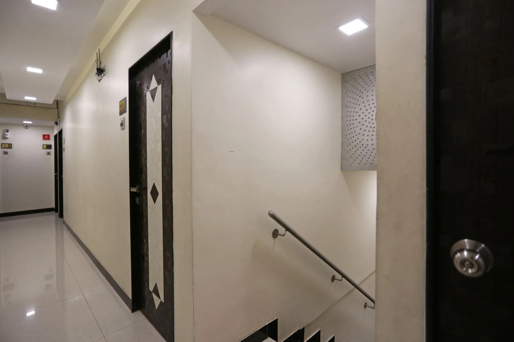 Super Collection O Asalpha near International Airport