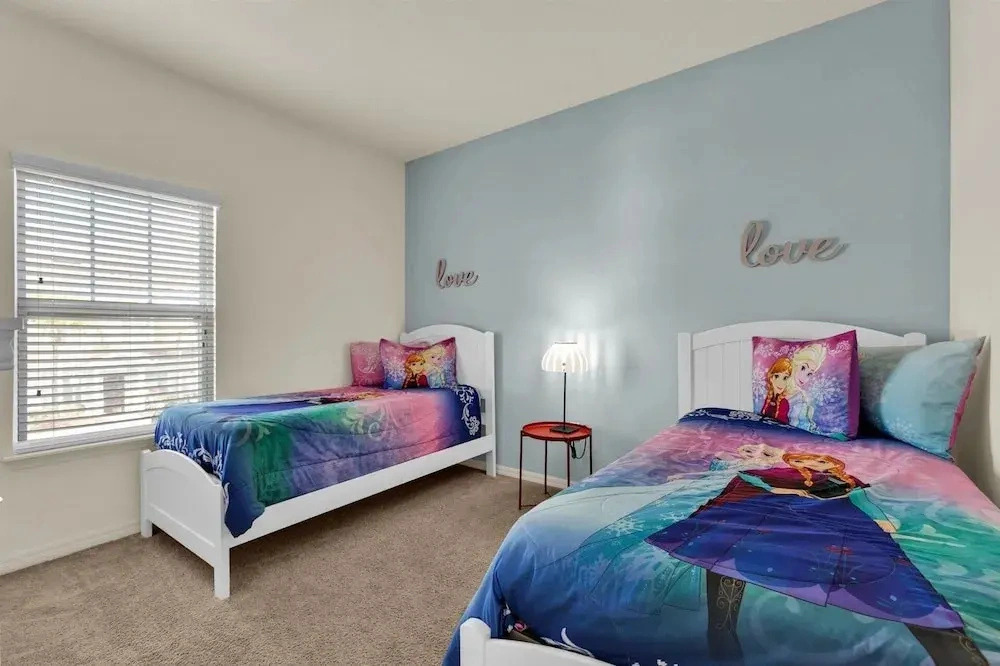 West Lucaya Village 4 Bedroom Townhome 4 Townhouse