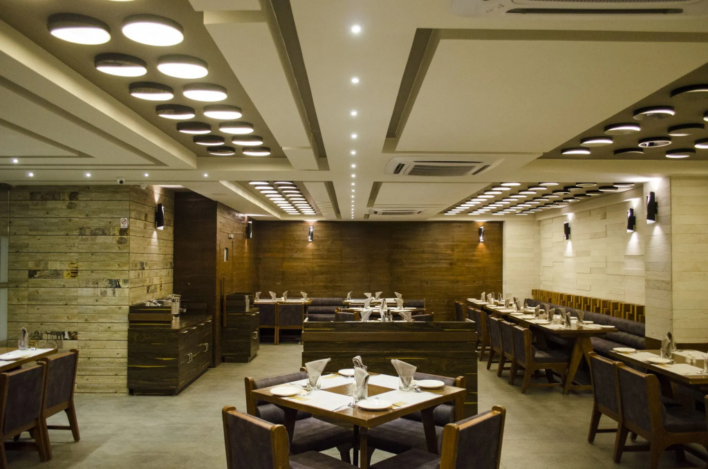 Hotel Grand Elegance
