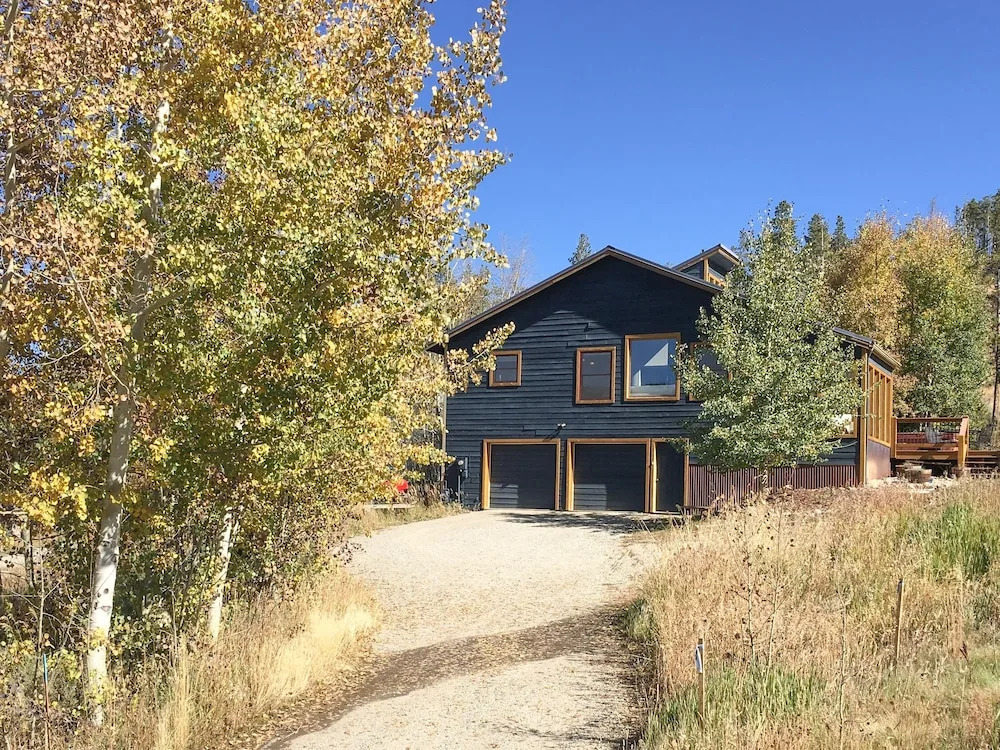 New Listing! Mountain-view Ski W/ Hot Tub 3 Bedroom Home