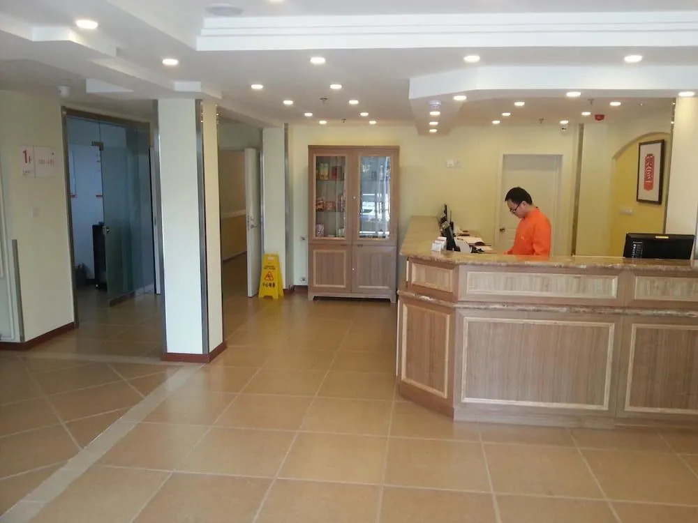 Home Inn Qingdao Sifang Coach Terminal Hangzhou Road