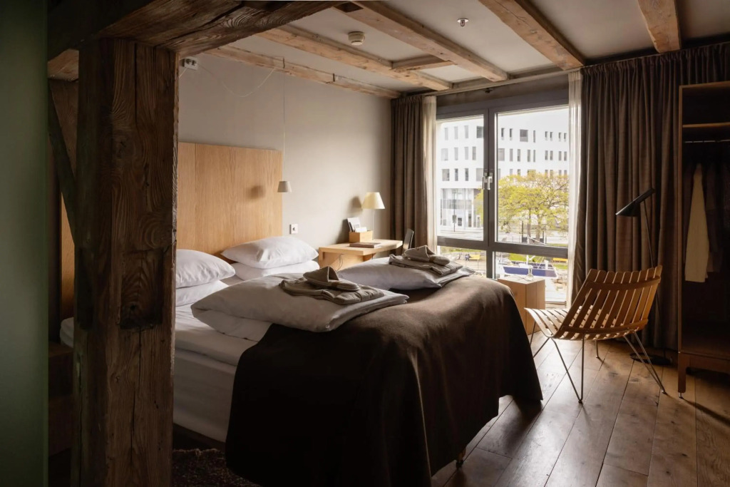 Hotel Brosundet