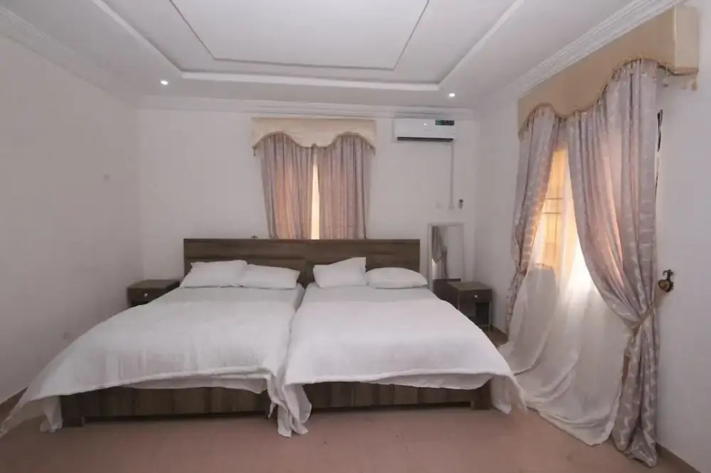 White House Service Apartment