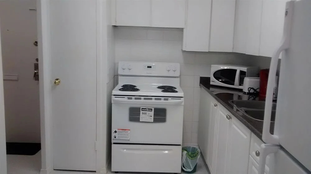 Toronto Furnished Living