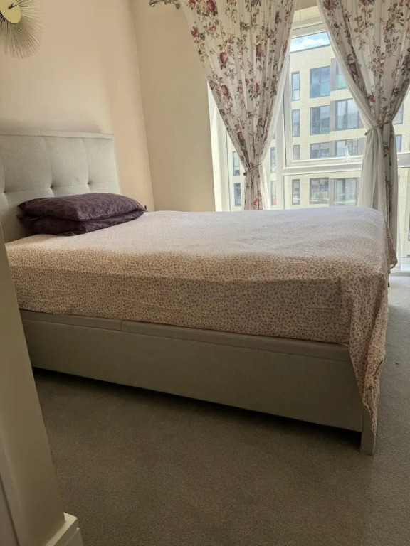 Luxurious 2 Bedroom Apartment in Reading