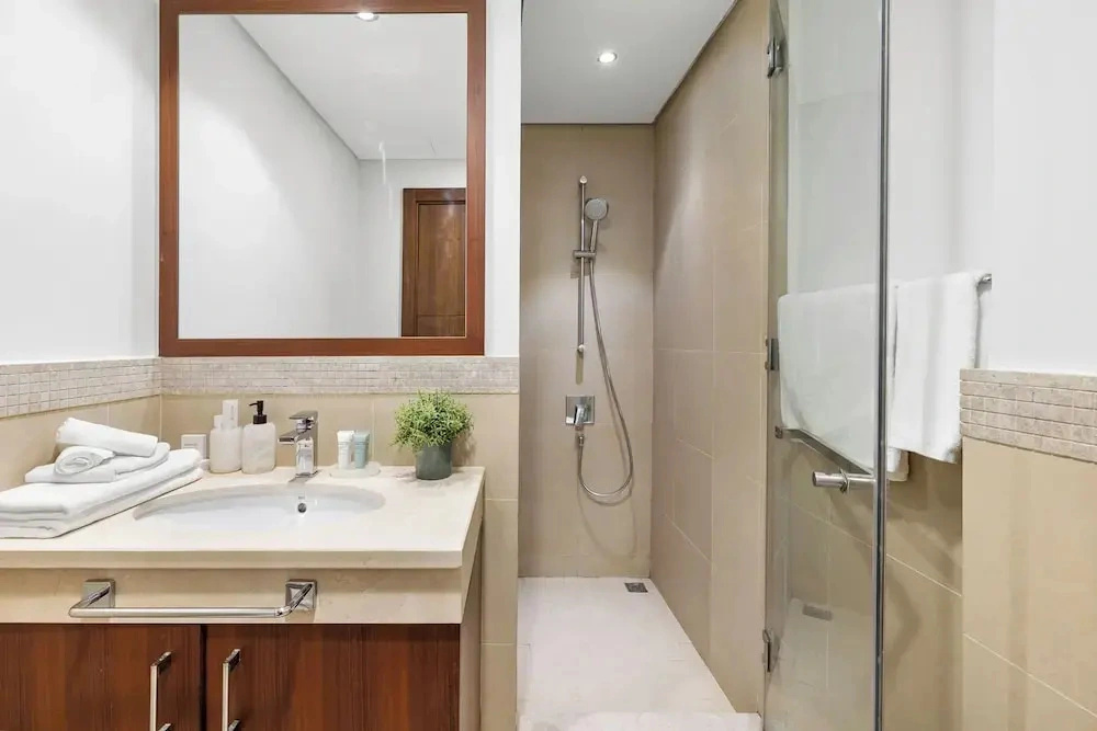 3BR Direct Access to Dubai Mall