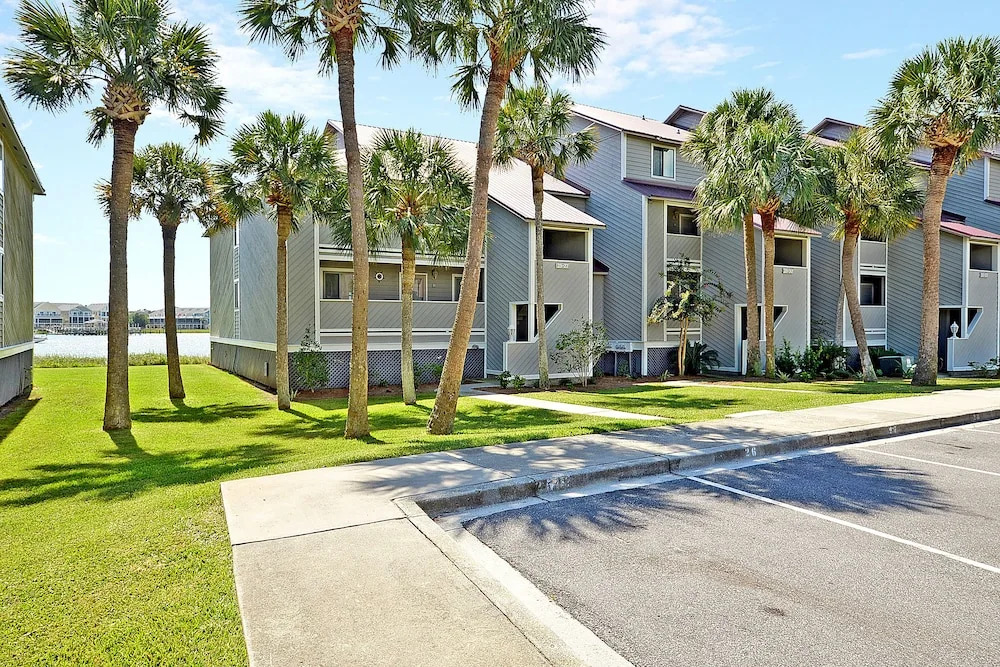 26 W Mariners Cay Drive Condo 3 Bedrooms 2 Bathrooms Condo