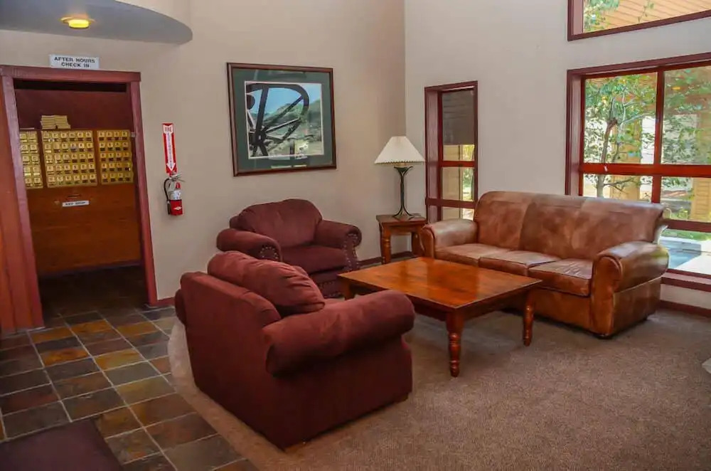 Aspen Creek #215 - Hot Tubs, Near Golf & Hiking