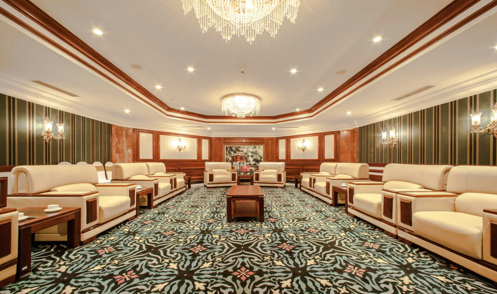 Army Hotel