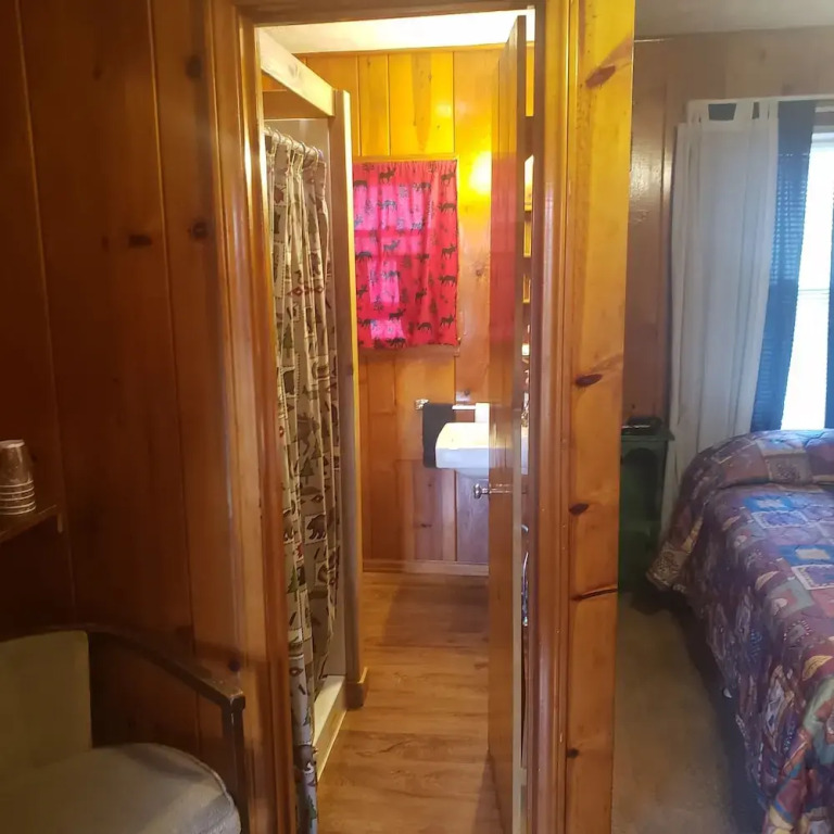 Birchwood Motel