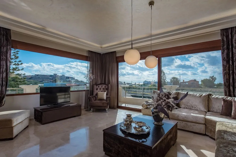 Callista Luxury Residences