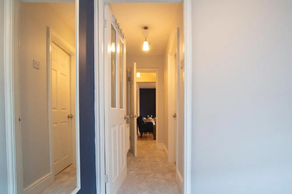 Lord Street Modern Apartment with parking by Rework Accommodation