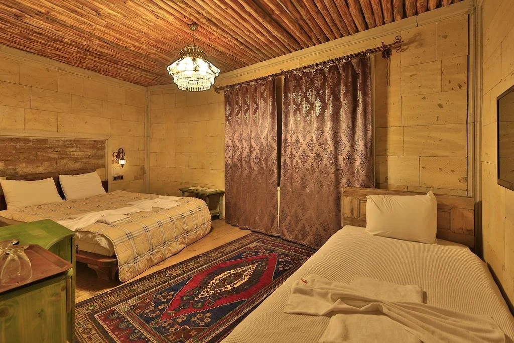 El Nazar Hotel & Cave Suites