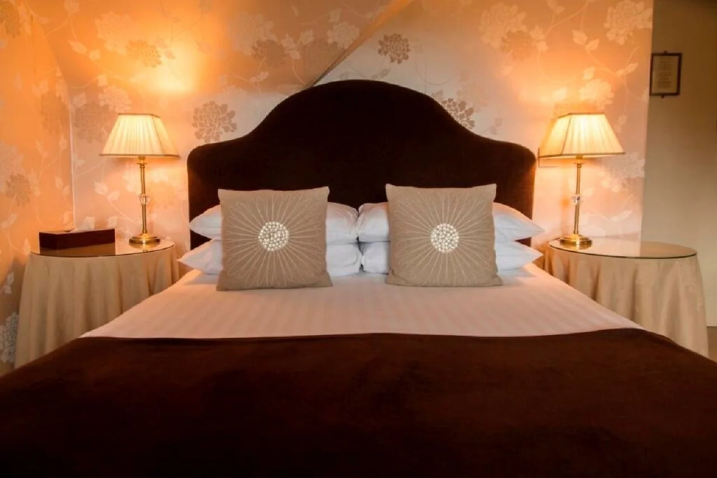 The Tongue Hotel, by Highland Coast Hotels