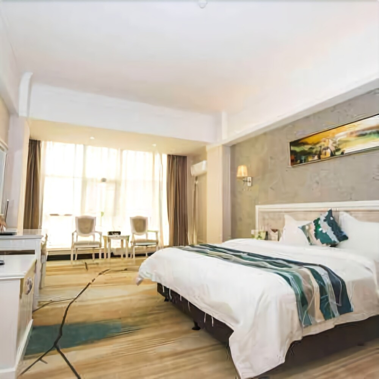 Only Hotel