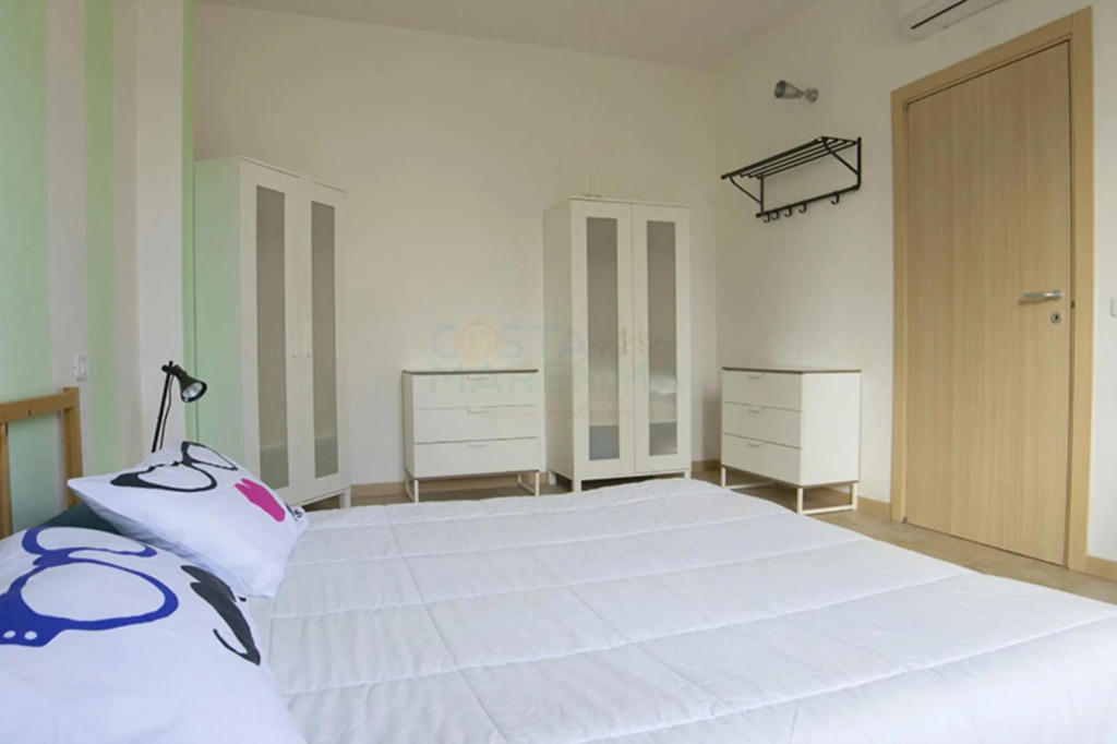 Rosmarino: Delightful apartment in the center of Follonica, in the pedestrian area a few steps from-ROSMARINO