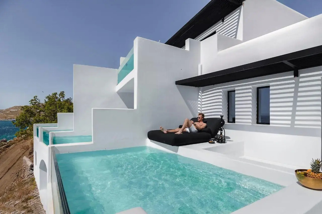 Tagoo Black Mykonos
