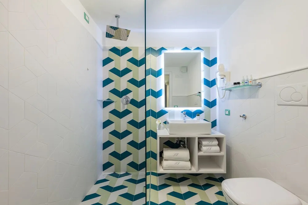 Sorrento Flats