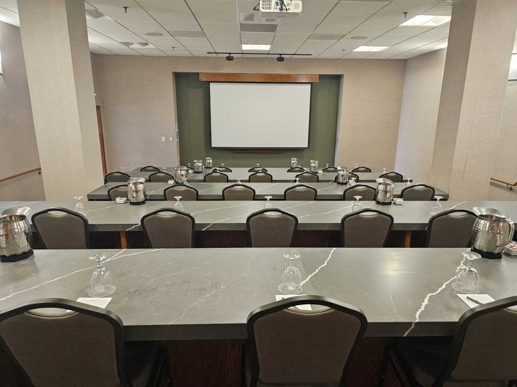 Crowne Plaza Phoenix - Chandler Golf Resort by IHG