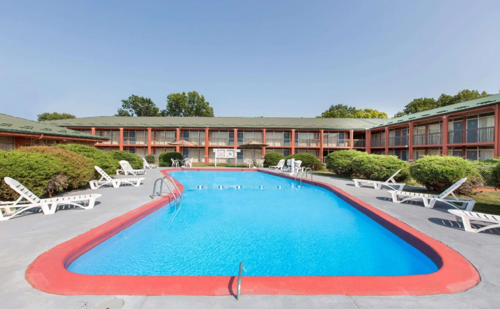 Days Inn St Joseph