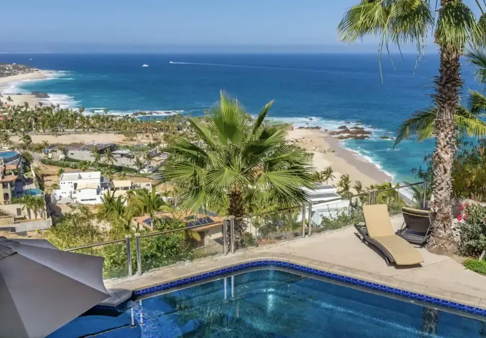 Casa Tranquila Only Steps to The Ocean 5-bedrooms Sleeps 9