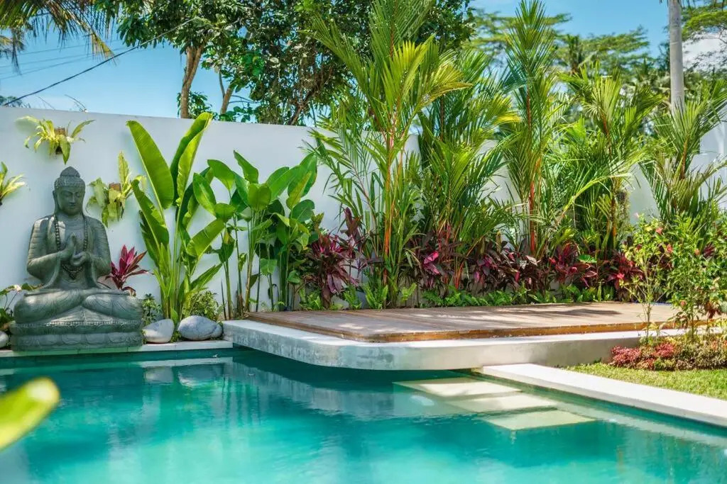Villa Arunika - Stylish tropical 2BR Villa close to Nyanyi beach