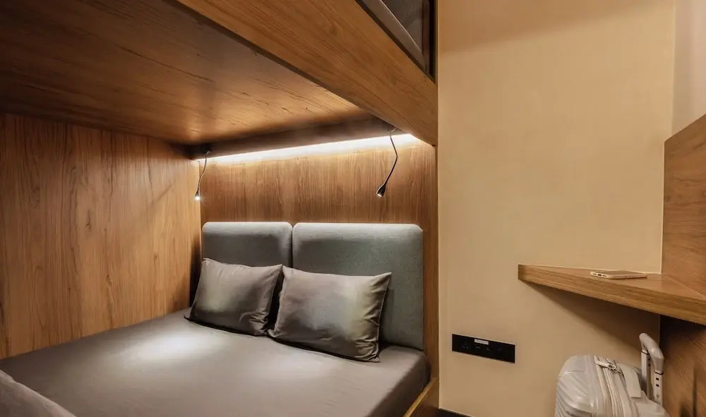 Sleepover - Lima Airport, the only in-terminal sleep pods
