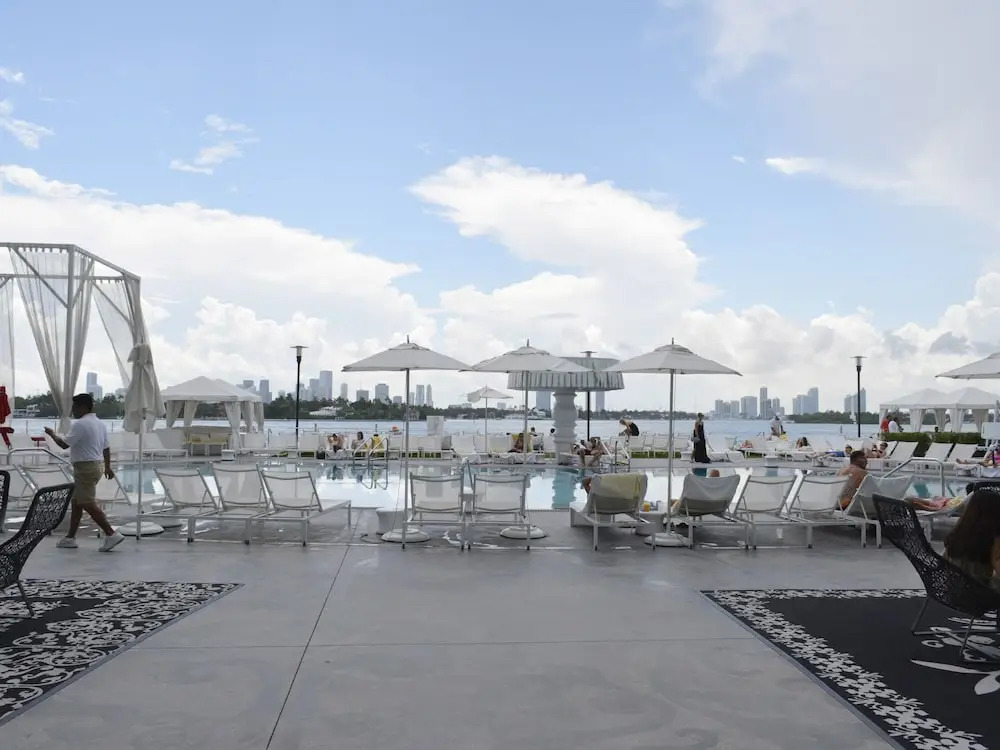 Miami World Rental - Mondrian 1026