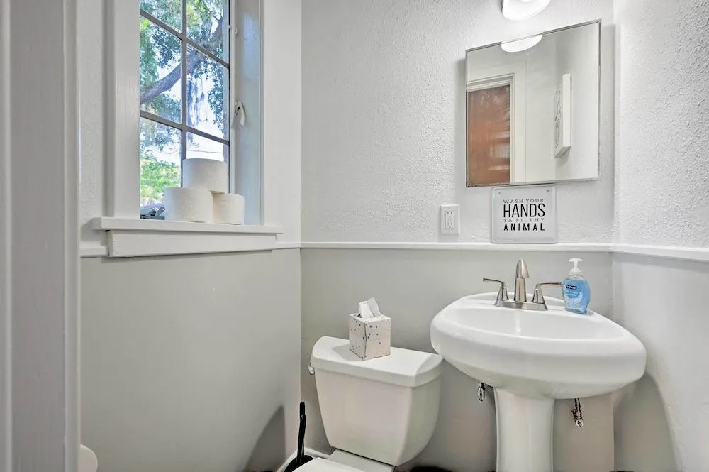 Winter Haven Abode Near Lakes & Attractions
