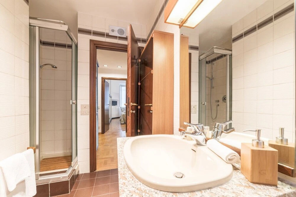 Elegant and Spacious 6 Guests Flat Near Vatican