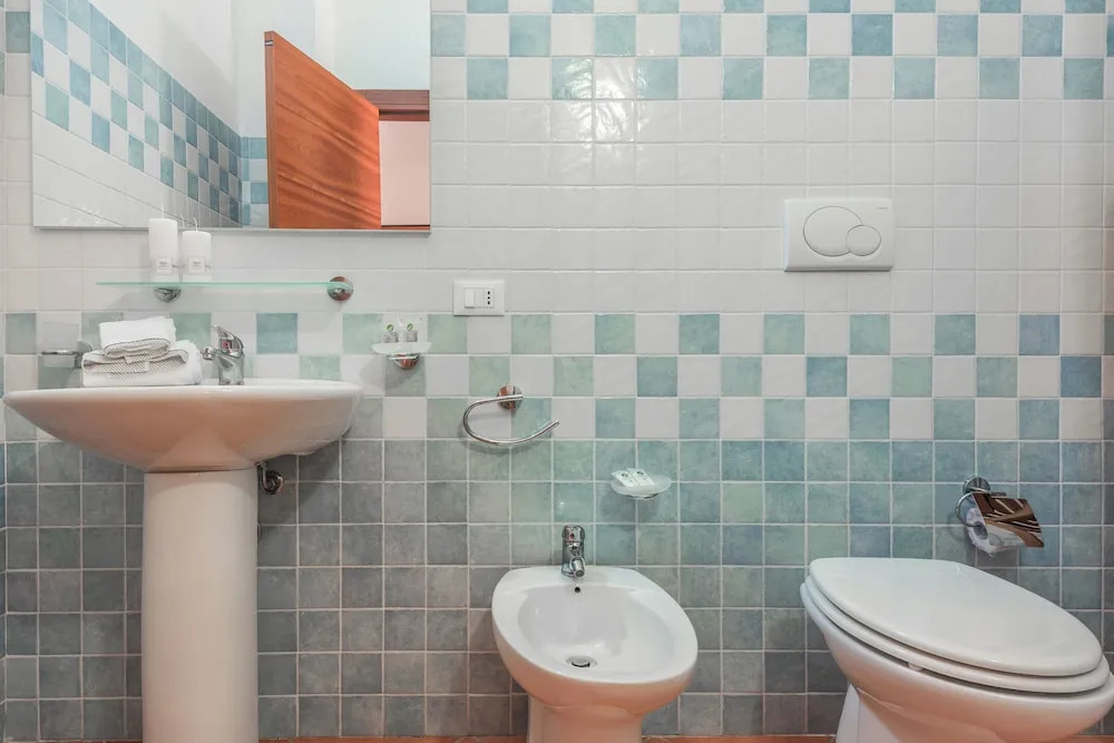 Relaxing Cristal Blu Studio Sleeps 3 Num1488
