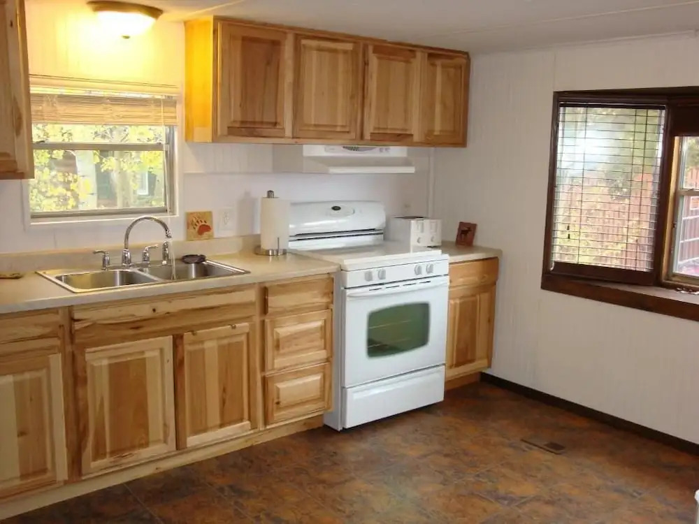 Yellowstone Wildlife Cabins