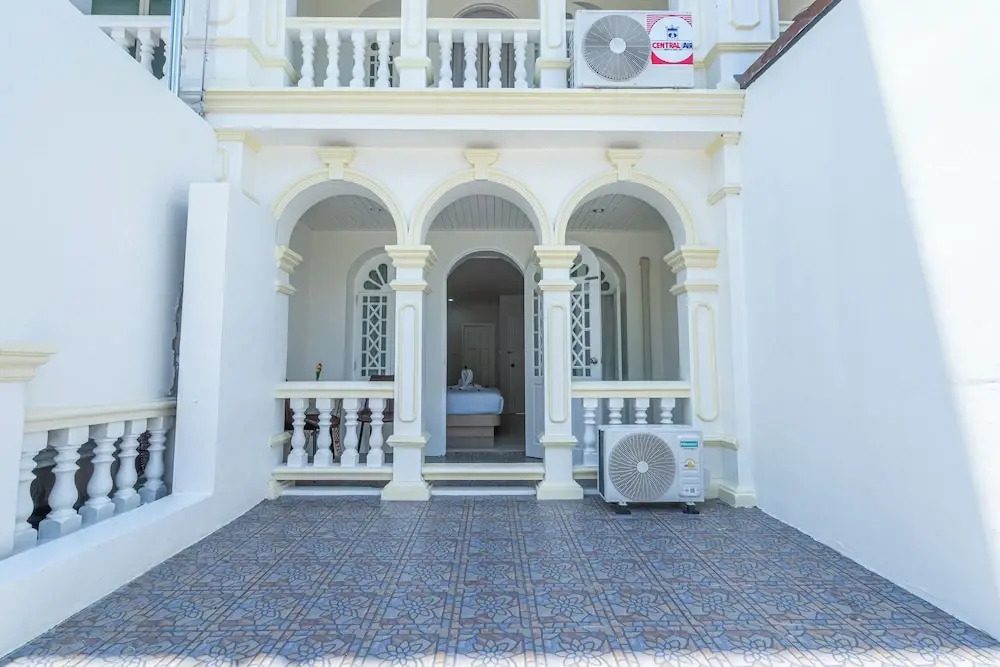 Seaside Patong House - Newly Open