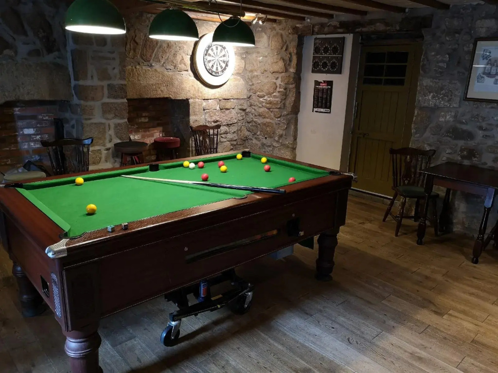 The Commercial Hotel