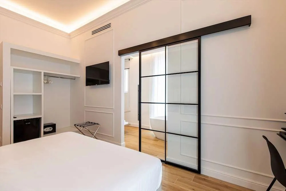 Unico Relais