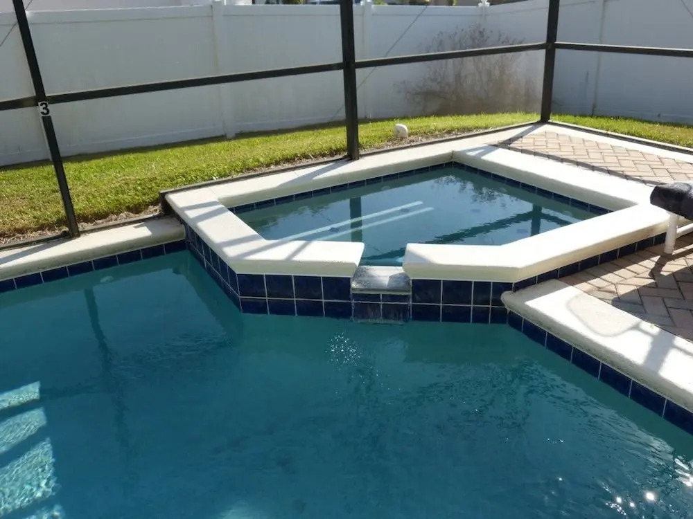2513 La Jalla Trail,