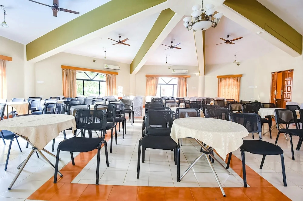 Via Toro Highland Beach Resort With Pool - 500M From Candolim Beach