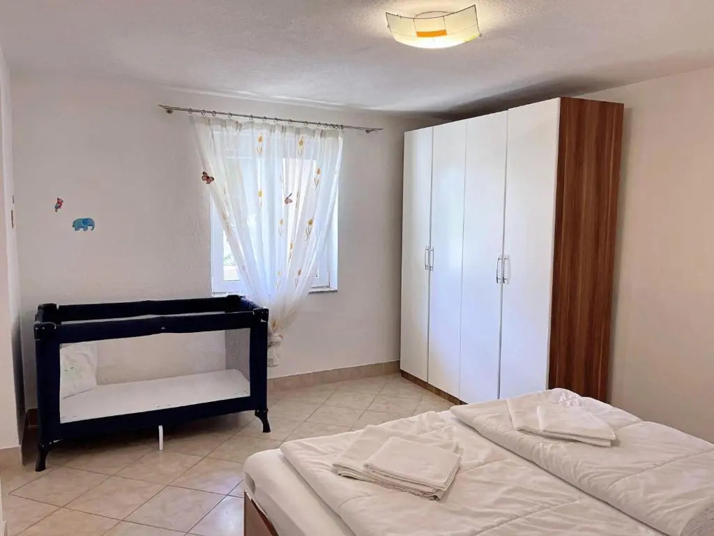 Top Apartments