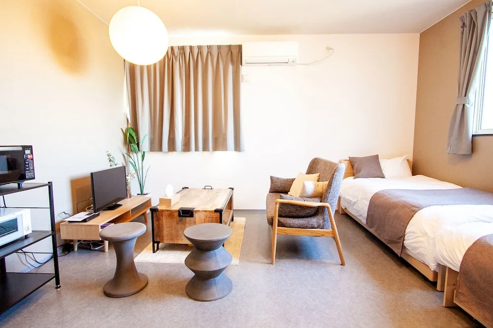 UCHI Living Stay HACHIKEN Station