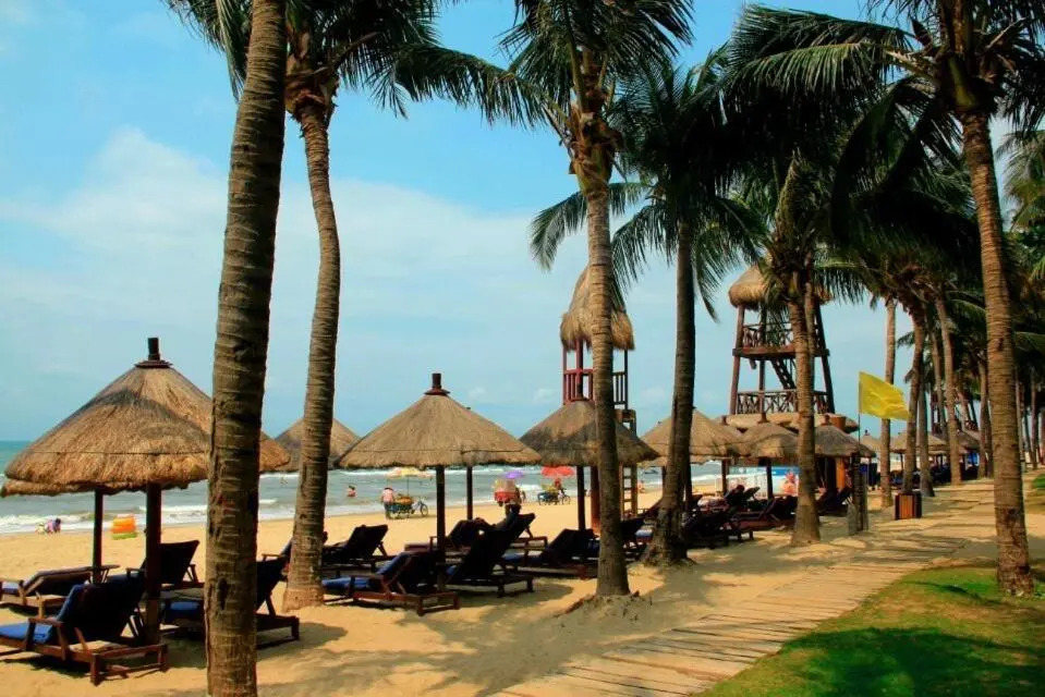 Sanya Ocean Paradise Holiday Aparthotel