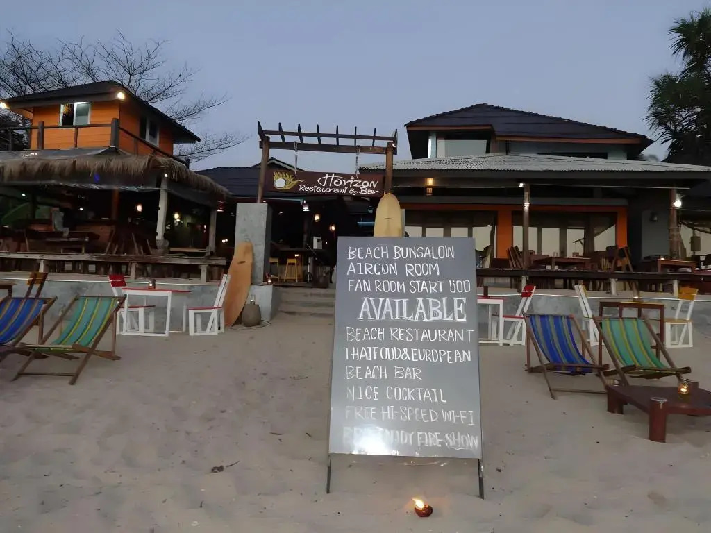 Horizon Bungalow Restaurant and Bar