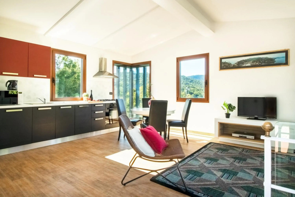 La Villetta - cozy and independent house Swimming pool for exclusive use, private parking, wifi, wall box and air conditioning